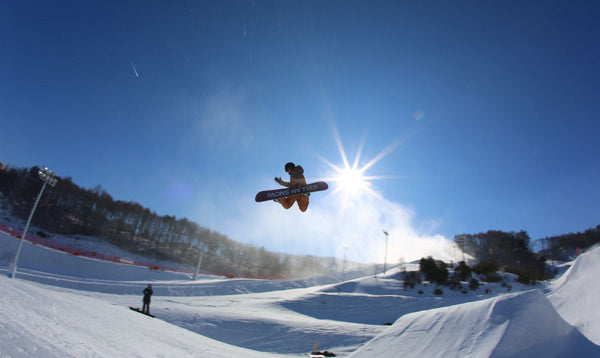 【新品】スキーウェア脚長効果 ミズノ（MIZUNO）（キッズ）ジュニア スキーウェア ブレスサーモ