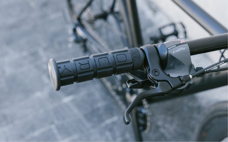 ベストスポーツ FUJI（フジ）製品。FUJI AKILAH 56 2025 25AKLABL56