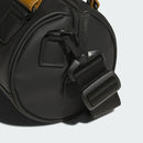 ベストスポーツ adidas（アディダス）製品。adidas ポリウレタン ドラム バッグ 25FW JUT54