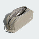 ベストスポーツ adidas（アディダス）製品。adidas メタルロゴ ジップポーチ 25SS KVH46