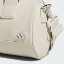 ベストスポーツ adidas（アディダス）製品。adidas メタルロゴ ラウンドバッグ 25SS KVH50