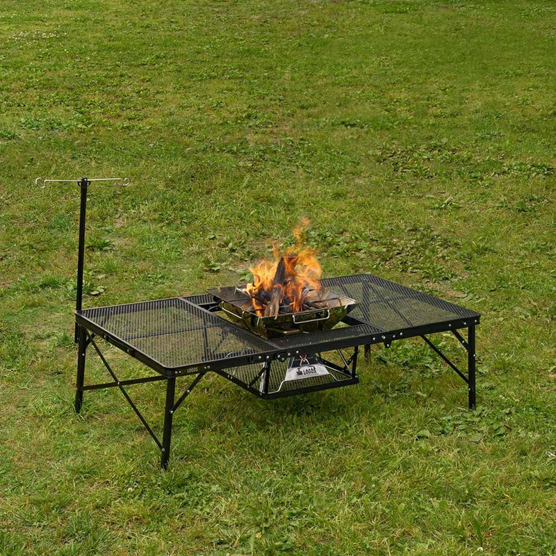 ベストスポーツ LOGOS（ロゴス）製品。LOGOS アイアンメッシュ 3FD BBQテーブル 13070-BC 73581002