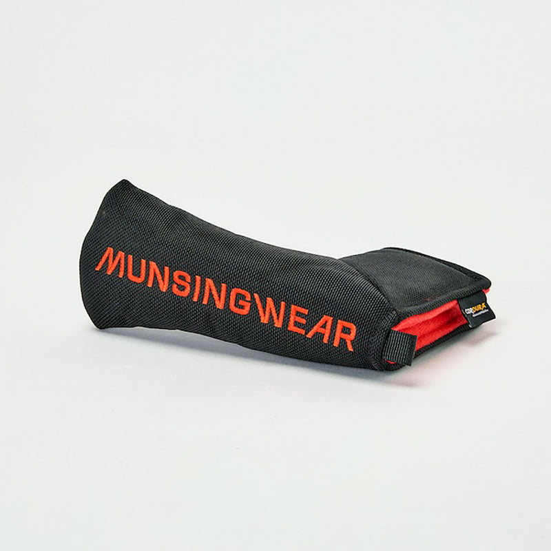 ベストスポーツ Munsingwear（マンシングウェア）製品。Munsingwear ENVOY CORDURA ピン型パターカバー 24FW MG4FHC55M