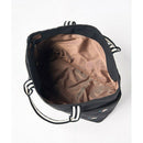 ベストスポーツ Munsingwear（マンシングウェア）製品。Munsingwear グリーンキーパーペンギンデザイン刺繍飛び柄トートバッグ 25SS MG5STT04L