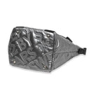 ベストスポーツ SY32 by SWEETYEARS（エスワイサーティトゥバイスィートイヤーズ）製品。SY32 by SWEETYEARS EMBOSS CART BAG 24FW SYG-24A113