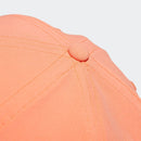 ベストスポーツ adidas（アディダス）製品。adidas アディダス レディース ゴルフ 帽子 キャップ モノグラム リボンキャップ MGR66 23SS 春夏 フリーサイズ つばカーブ バックストラップ 6パネル構造 吸湿性 スウェットバンド付 ポリエステル ポリウレタン