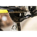 ベストスポーツ MUC-OFF（マックオフ）製品。MUC-OFF マックオフ 自転車 メンテナンス 洗車ブラシ DRIVE TRAIN BRUSH ドライブトレインブラシ 09-7900100190 細身 高品質専用ブラシ 塗布