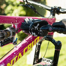 ベストスポーツ MUC-OFF（マックオフ）製品。MUC-OFF マックオフ 自転車 メンテナンス 洗車ブラシ SOFT WASHING BRUSH ソフトウォッシングブラシ 09-7900100180 バイク洗車用 ラバーコーティング 幅広